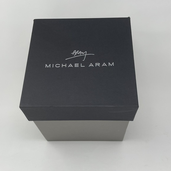 Michael Aram EMPTY BOX for REPLACEMENT / GIFT - 123236 Calla Lily Tissue Holder - Picture 1 of 6